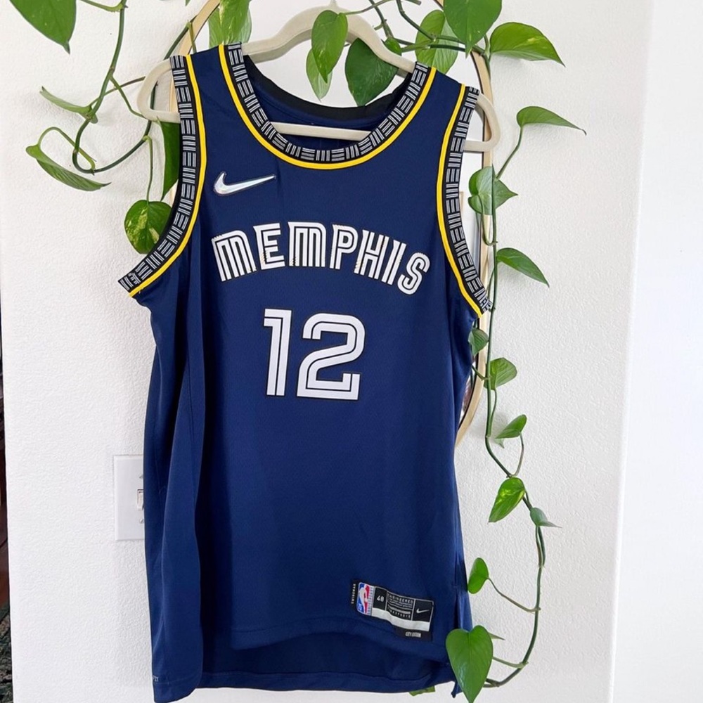 Memphis jersey, brand new, Morant number 12, size XL